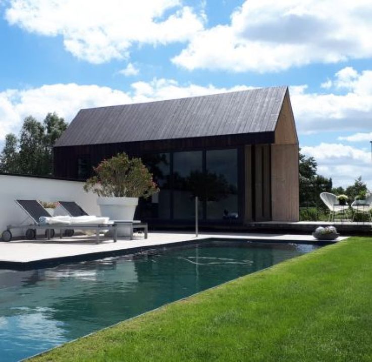 Behandlung und Endbearbeitung von Gartenschuppen aus Holz Behandlung und Endbearbeitung von Gartenschuppen aus Holz